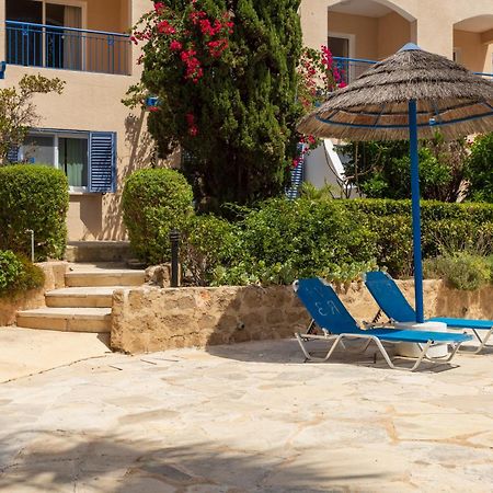 Regina Gardens Lovely Apartment Paphos Exterior foto