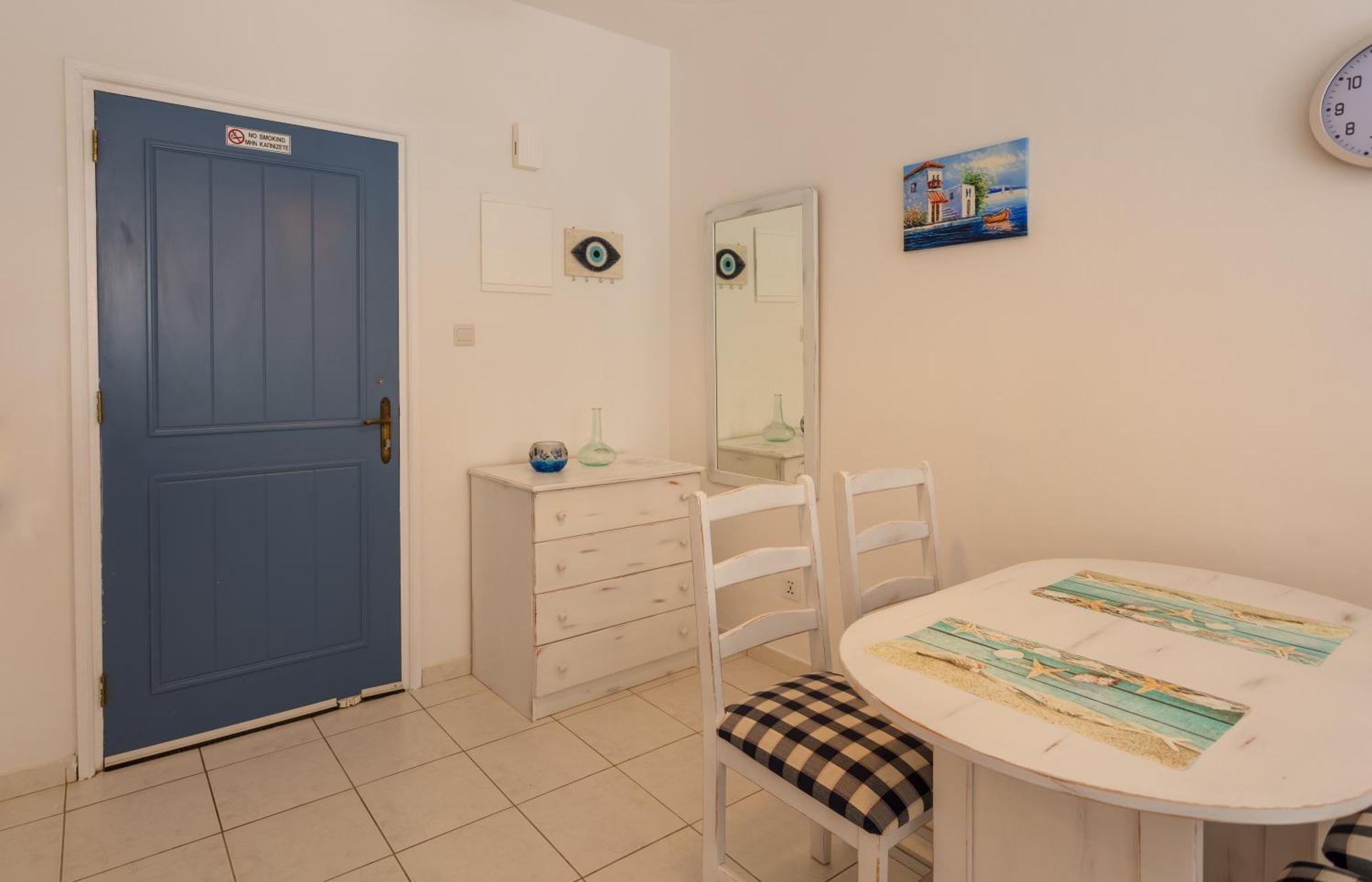 Regina Gardens Lovely Apartment Paphos Exterior foto