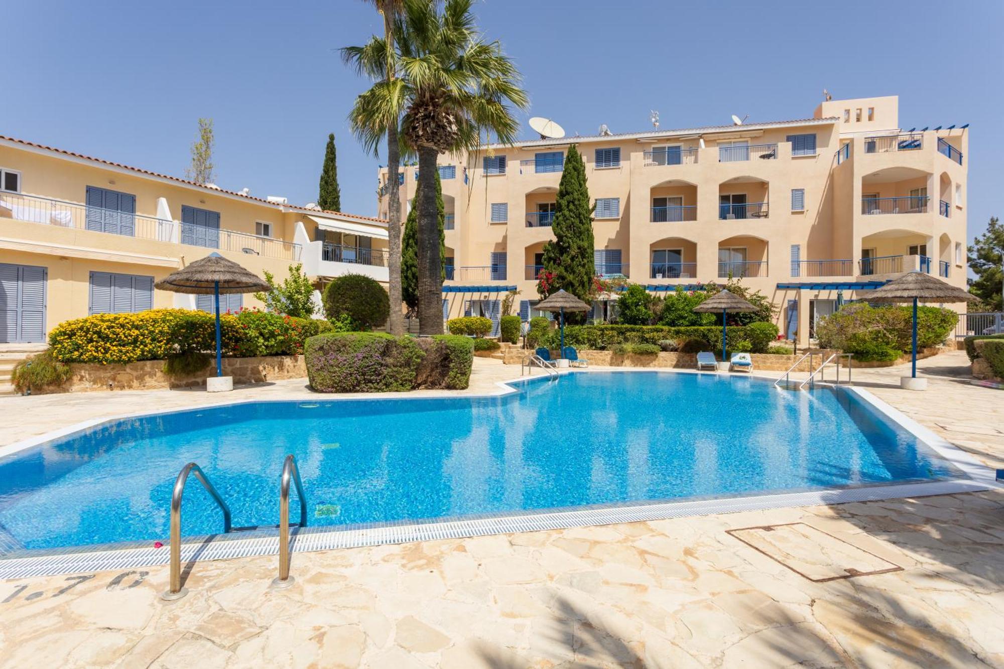 Regina Gardens Lovely Apartment Paphos Exterior foto