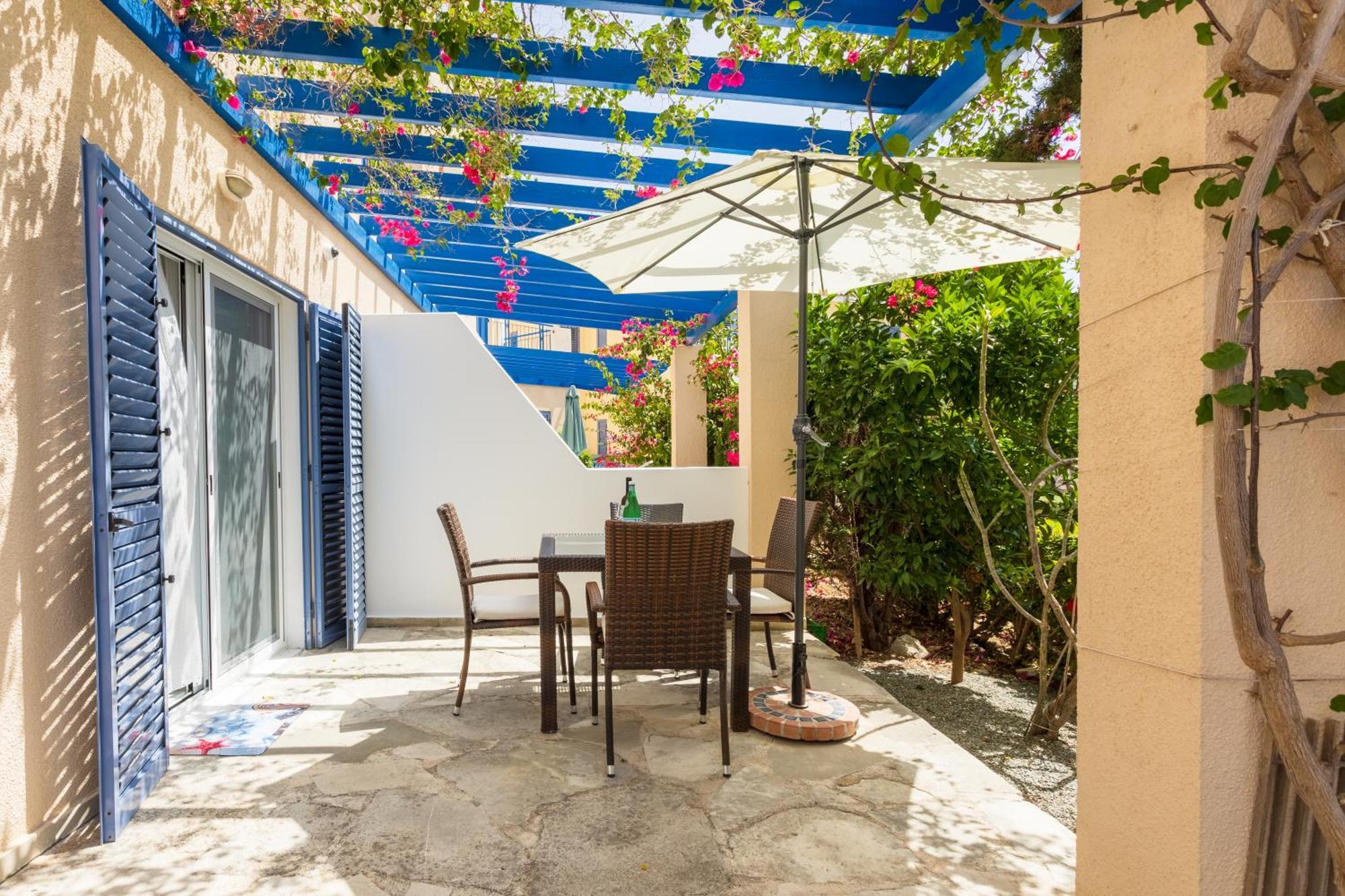 Regina Gardens Lovely Apartment Paphos Exterior foto