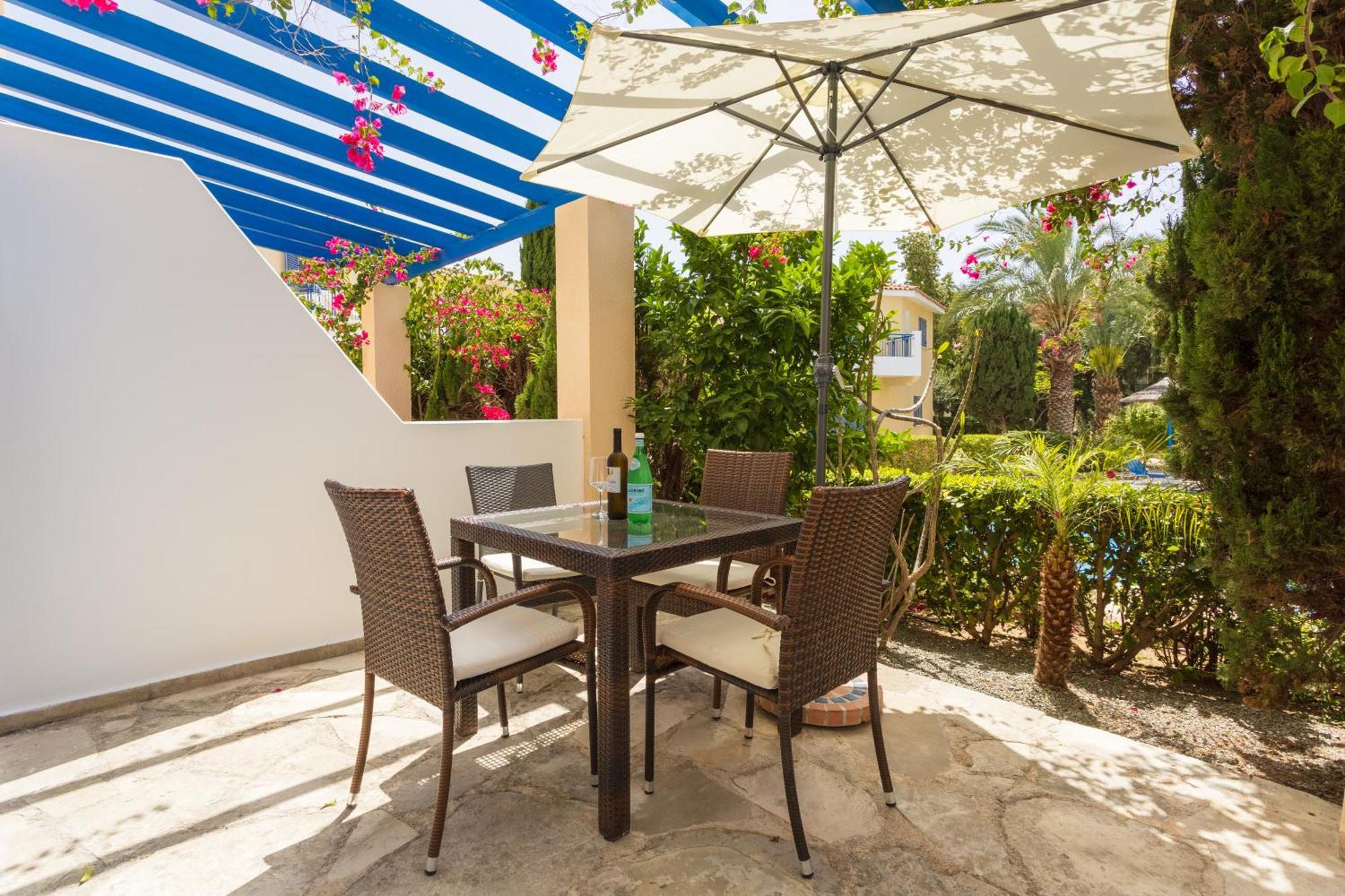 Regina Gardens Lovely Apartment Paphos Exterior foto