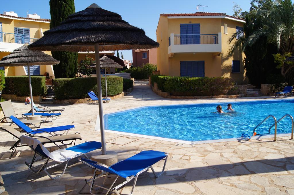 Regina Gardens Lovely Apartment Paphos Exterior foto