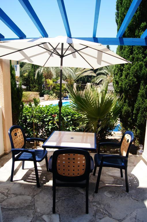 Regina Gardens Lovely Apartment Paphos Exterior foto